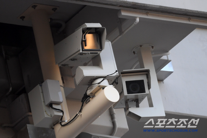 A camera installed to read the video of a check swing