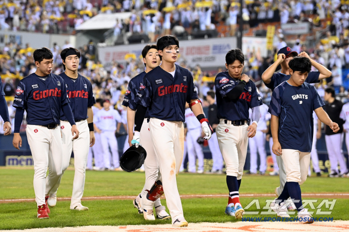  Lotte's 9th consecutive loss, steps full of disappointment