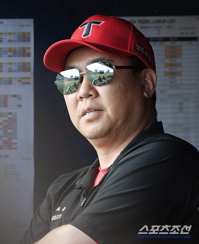 Since he was swept away by the first starters in his first appearance on his debut, how did coach Lee Bum-ho see it? 