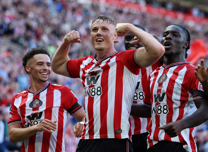 Sunderland spent more money on transfer than Real Madrid? EPL Crazy Transfer Market...How much did you spend