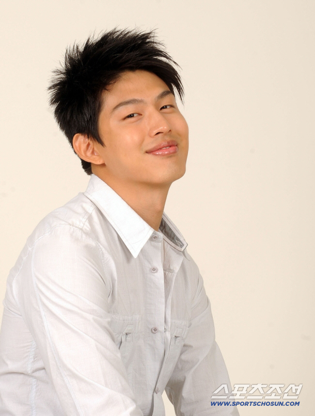 UN Choi Jung-won visits a woman's house with a weapon...an investigation into stalking
