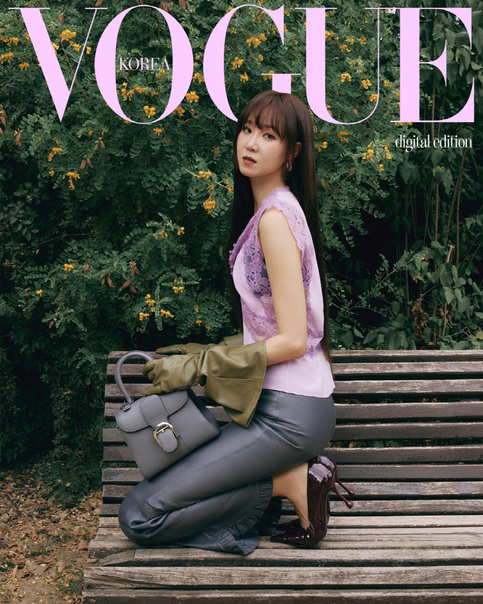 Gong Hyo-jin Blends Summer & Fall in Brussels Pictorial for Vogue Korea
