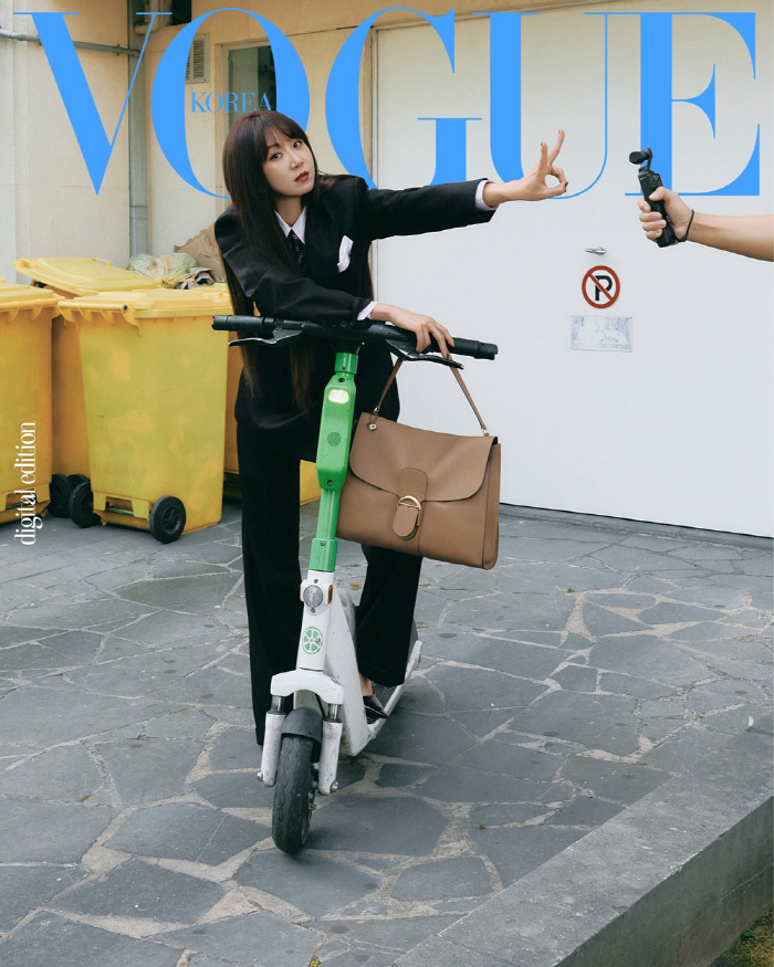 Gong Hyo-jin Blends Summer & Fall in Brussels Pictorial for Vogue Korea