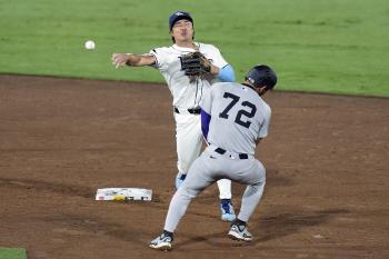 The batting average of the highest salary of 13 million is 0.214 Kim Ha-sung 100 million. Will the dream go away like this