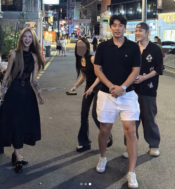 Hwanhee and Junhee are in a relationship..Divorce Hong Jin-kyung meets Choi Jin-sil as a child couple