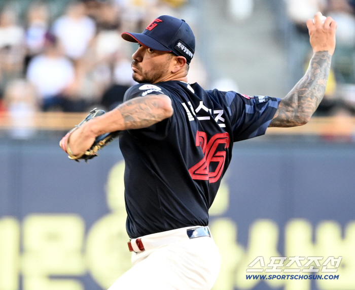 'I threw away my 10-win pitcher and brought him here, but he's got a good reputation for losing two games in a row.' You have to shut it down. I think it's going to be like this a bone-chilling joke