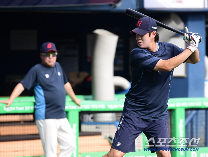 'I threw away my 10-win pitcher and brought him here, but he's got a good reputation for losing two games in a row.' You have to shut it down. I think it's going to be like this a bone-chilling joke