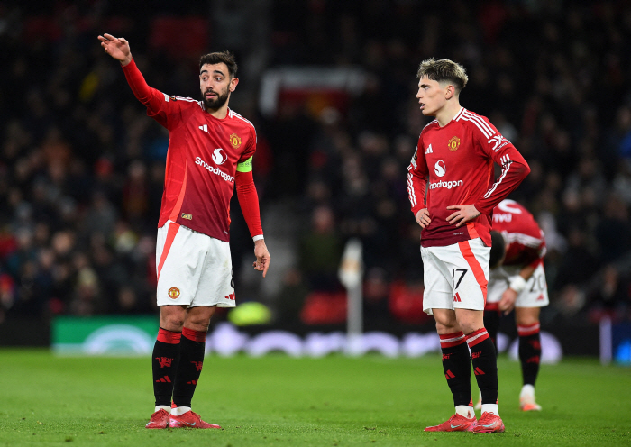 I'm not going to Bayern Munich! Harry Kane must be furious again....Chelsea wants Chelsea to reject No. 0 love call for Manchester United's sale, but price negotiations are difficult