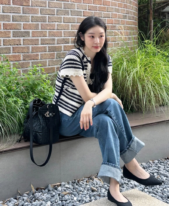 Kim Yu-na, ♥ Did Go Woo-rim take it for you..A big smile to the camera