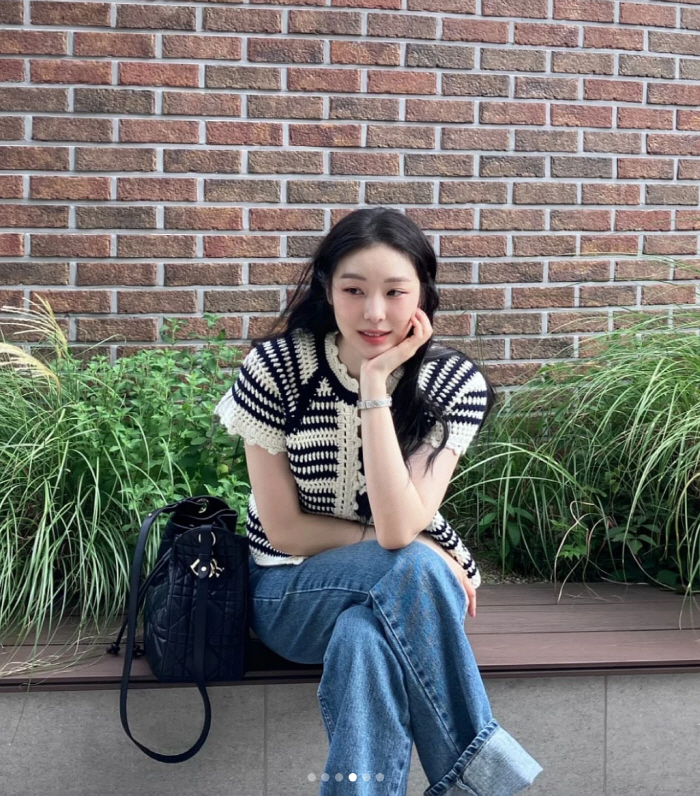Kim Yu-na, ♥ Did Go Woo-rim take it for you..A big smile to the camera