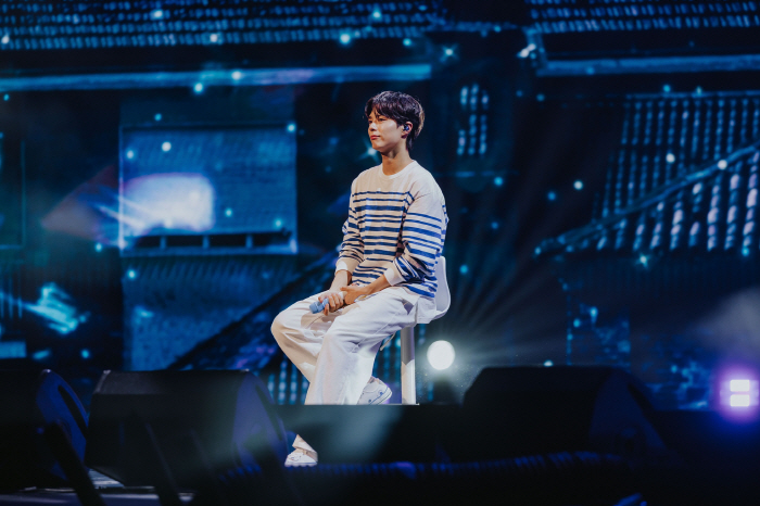 Park Bo-gum Connects with Global Fans on ‘BE WITH YOU’ Tour Seoul Encore Set for Oct. 11