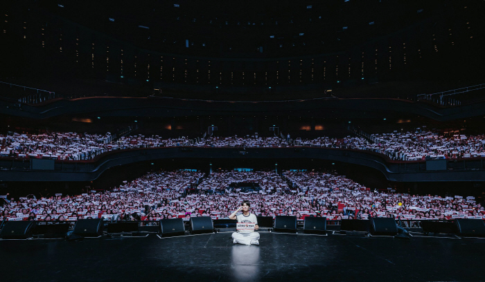 Park Bo-gum Connects with Global Fans on ‘BE WITH YOU’ Tour Seoul Encore Set for Oct. 11