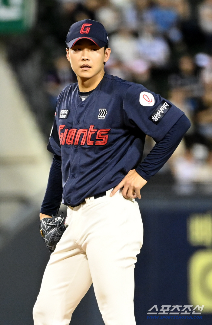 Lotte, Yoon Dong-hee and Hong Min-ki, who are on the verge of losing 10 consecutive games, and Na Seung-yeop and Choi Jun-yong call-up. The lineup to destroy Son Joo-young is