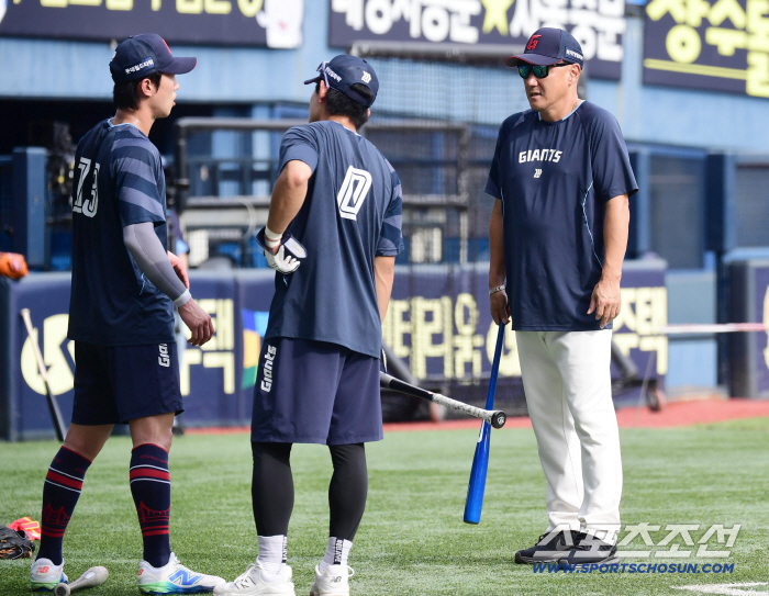  Coach Cho Won-woo's bat needs to be revived