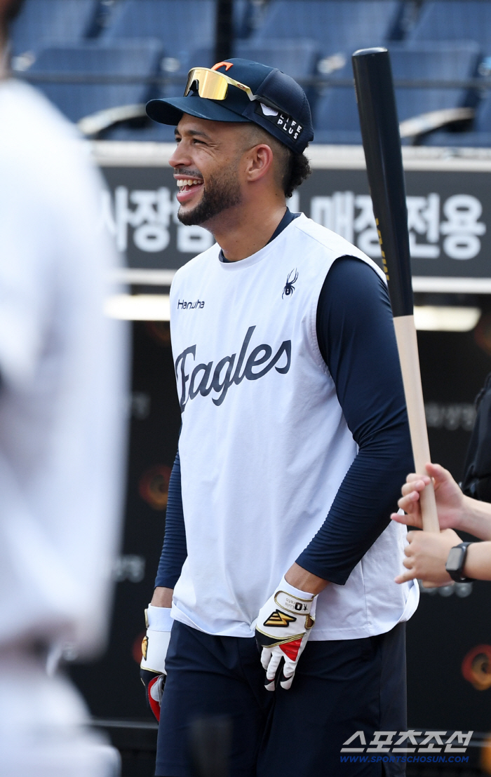  Riverato smile