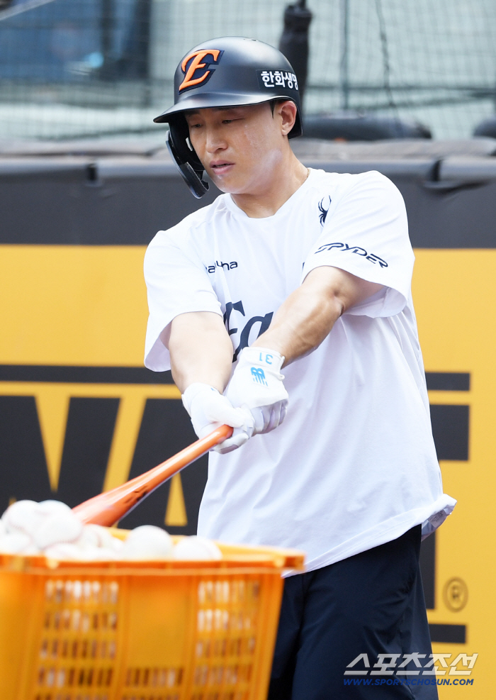  Sorn, hot bat