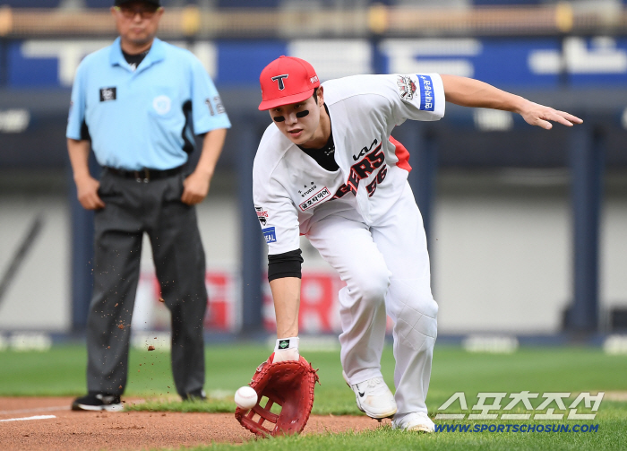 What on earth happened in the third inning of the error and the nightmare of the error, KIA could not win 