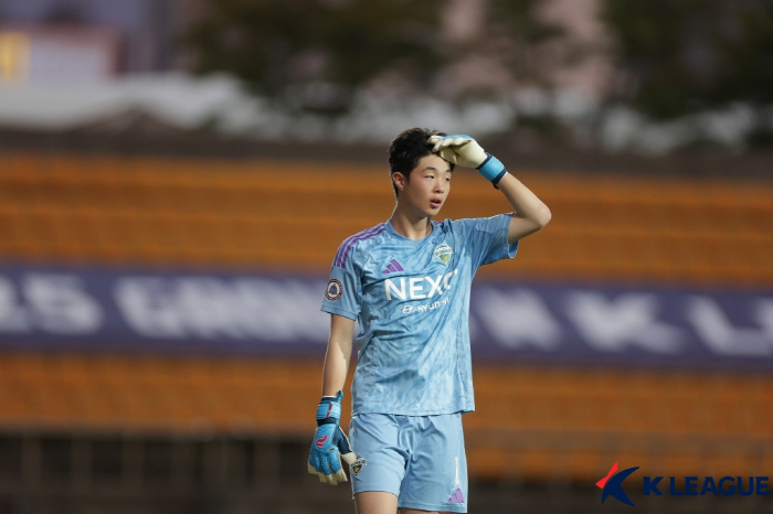 Busan defeated Jeonbuk after a penalty shootout to win the 2025 GROUND.NK League U15 Championship 