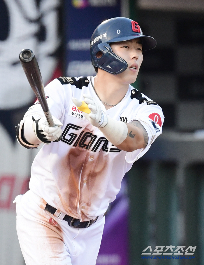 Director Kim Tae-hyung's desperate plan...Multi-position hurts the sense of hitting. Ko Seungmin's worries. 