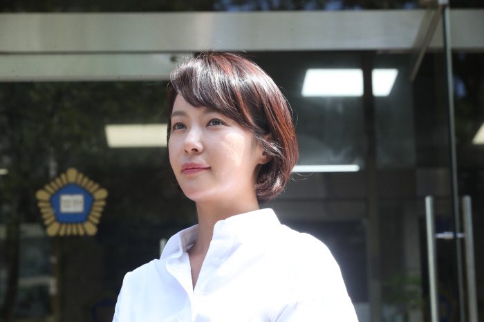 , Hwang Jeong-eum is sentenced to three years in prison..Alleged embezzlement of 4.3 billion won in company money