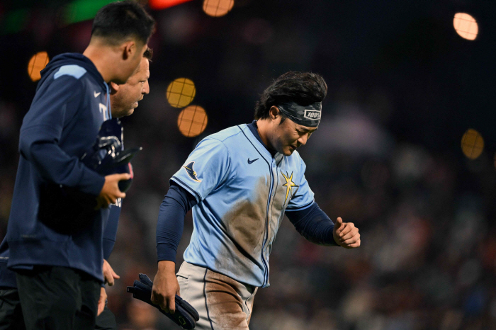 Kim Ha-sung, who was excluded from the starting lineup immediately before the shock game, shattered his dream of 100 million if he was caught in the image of Yuri's body