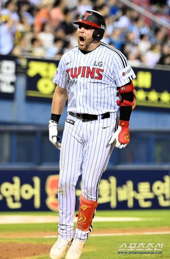 Lotte, who is in tears after leading 60, failed to escape 10 consecutive losses...128 minutes of blood fight with LG, 66 draw 