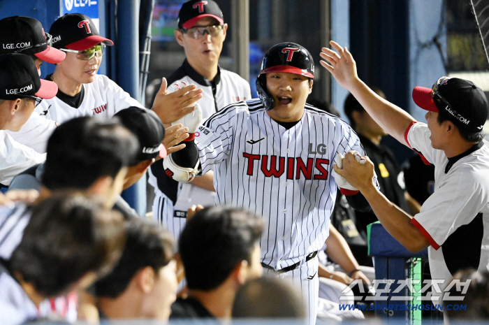 Miracle Jamsil back-to-back LG, Austin Moon Bo-kyung consecutive hitters' home runs! 06→66 It's a curse at the origin of the game 