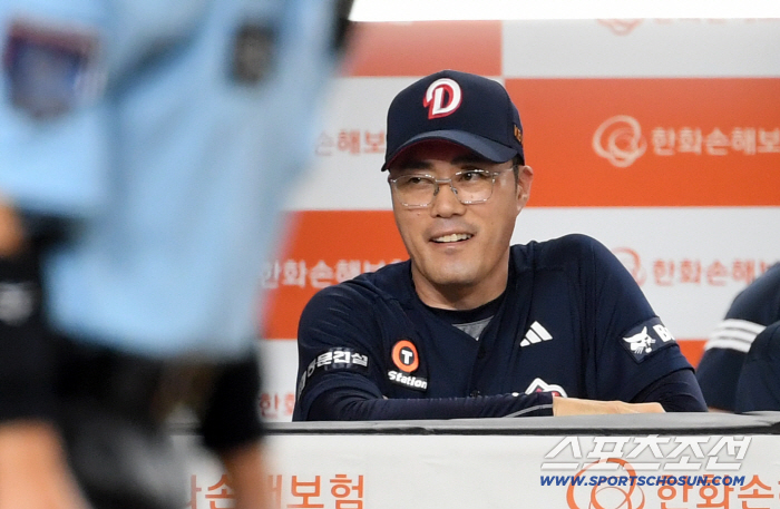  Doosan's acting manager Cho Sung-hwan wins