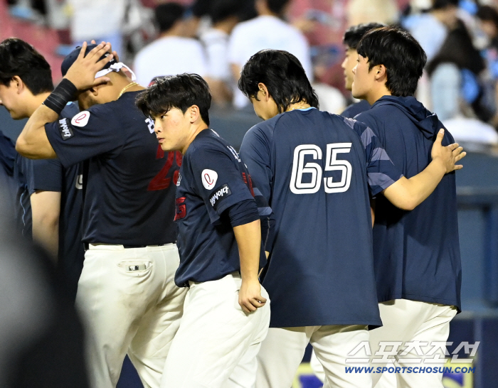  Jung Cheolwon who is taking care of Lee Minseok