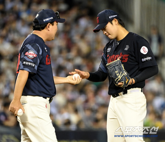  Lee Min-seok to be replaced, regretting that he gave up the bases-loaded crisis
