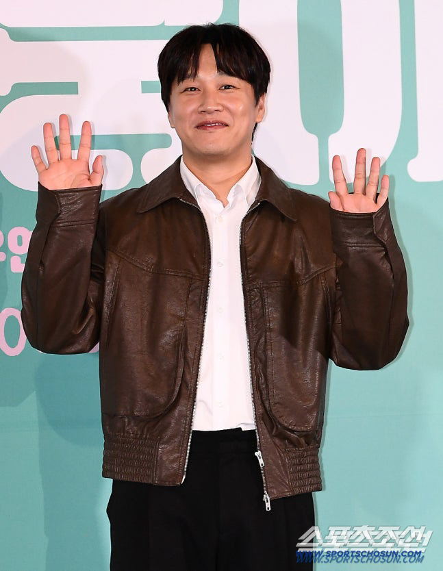You set up a company with Cha Tae-hyun and Jo In-sung..Star recruitment was also signed directly by phone (Handsome)