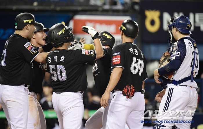 20 → 25 → 75 → 78 → 138 Miracle lectures to Doosan for seven consecutive wins. 50% return → 5th place 