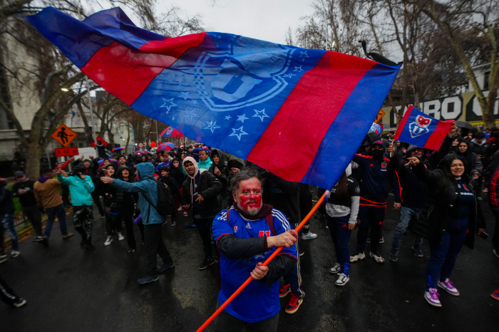 As many as 125 people arrested? Large-scale mass violence in South American football...Chile Argentina fan clash in Sudamerica or Round of 16, match canceled