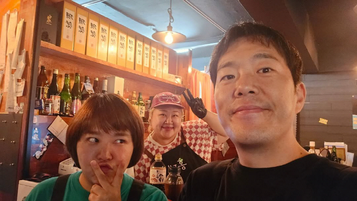 Hong Yoon-hwa ♥ Kim Min-ki eventually found a part-time job at a big fish cake barAll seats are full from the opening