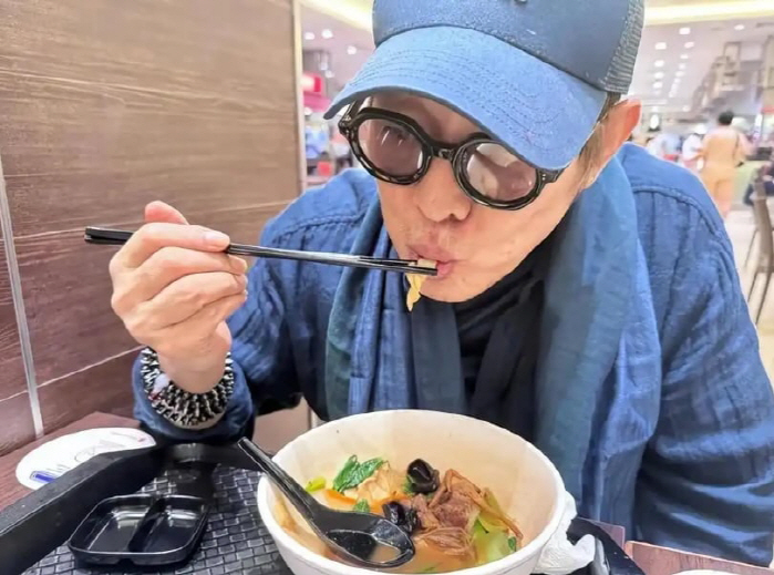 Lee Yeon-gul, the 'death rumor', looks frail..'Get a surgery to remove a tumor'