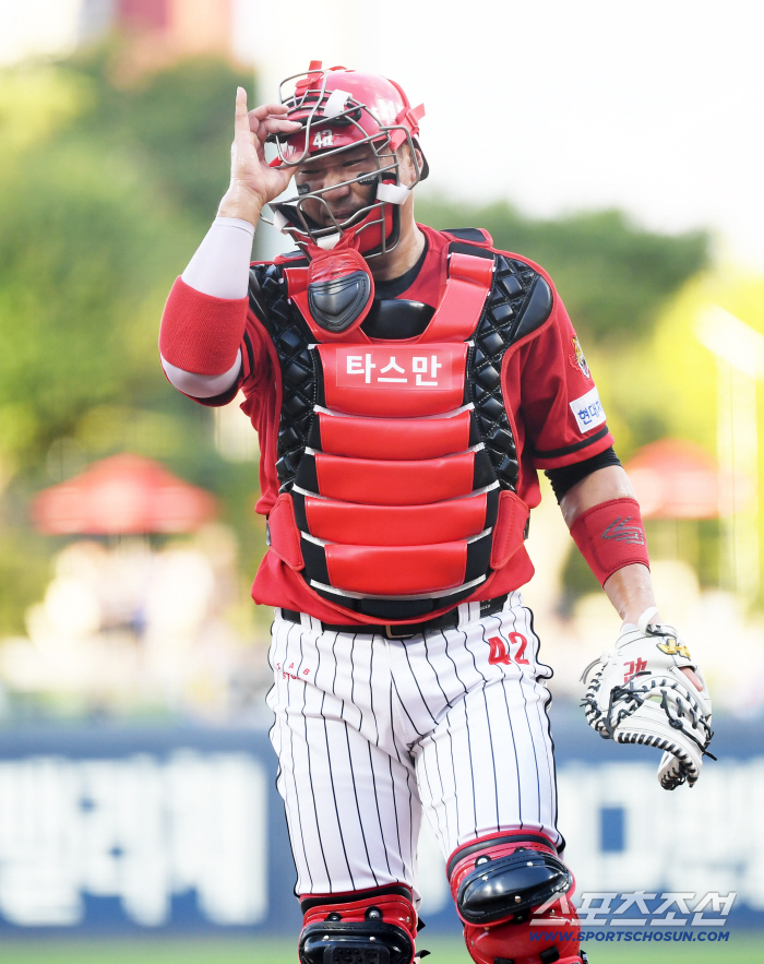  Catcher Kim Tae-gun's fight against the heat
