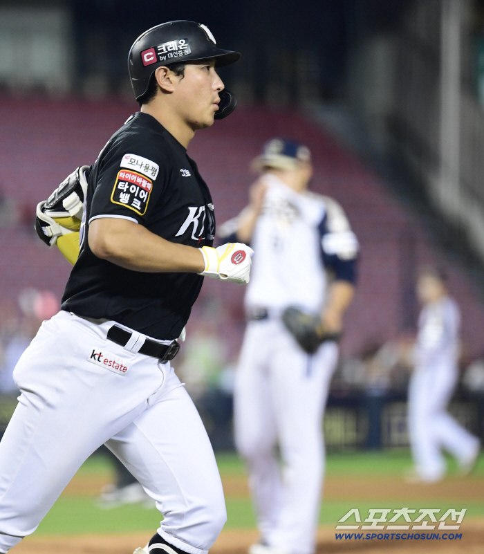 Hwang Jae-gyun Doosan Choi Won-joon's come-from-behind grand slam