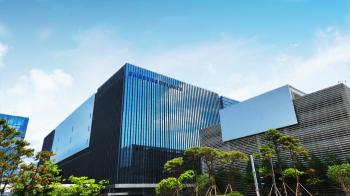 Samsung Biologics' decision to split its business was postponed to Oct. 17