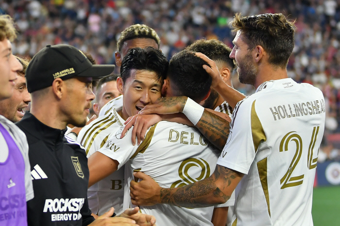 Son Heung-min, who earned 1 trillion won in an emergency, left Tottenham, and immediately hit the finances...Fans follow players rather than clubs