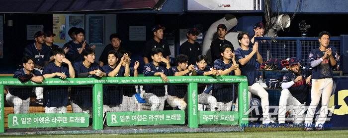 3→4→5th place Lotte is really going to do this, shocking 12 consecutive losses for the first time in 22 years