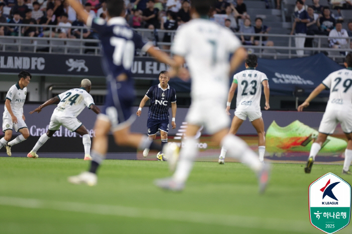 6 points face off, no one laughed! E-Land Kimpo, 11 Draw, Who's Multi-Goal Seongnam has eight undefeated matches, and Jeonnam has run to third place