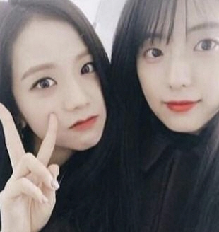 BLACKPINK Jisoo's Sister Makes TV Debut on ‘Super Seller’ in October