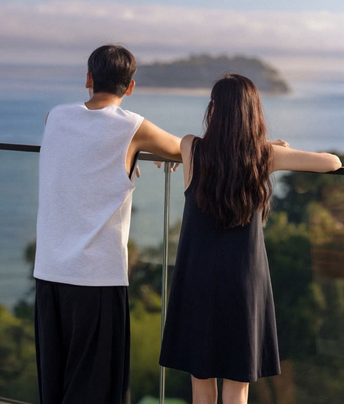 Chu Ja-hyun ♥ Woo Hyo-kwang, couple's two-shot in two years..Hold hands and be kind