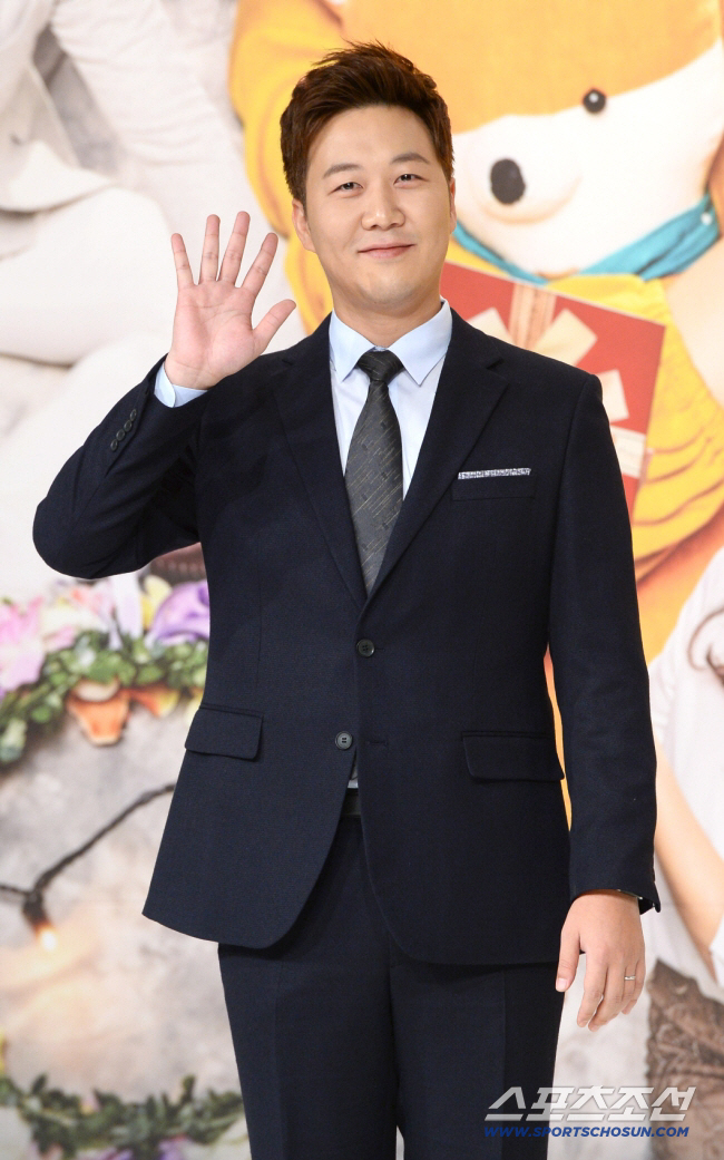 Do Kyung-wan was shot by KBS' direct junior Jang Yoon-jung sub. I can't live like that (lost)