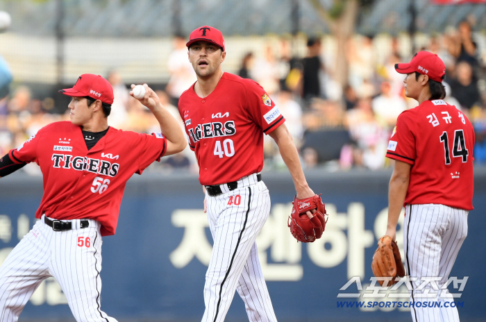 Even the ace who gave six runs in shock is like this...I can't see a breakthrough in KIA