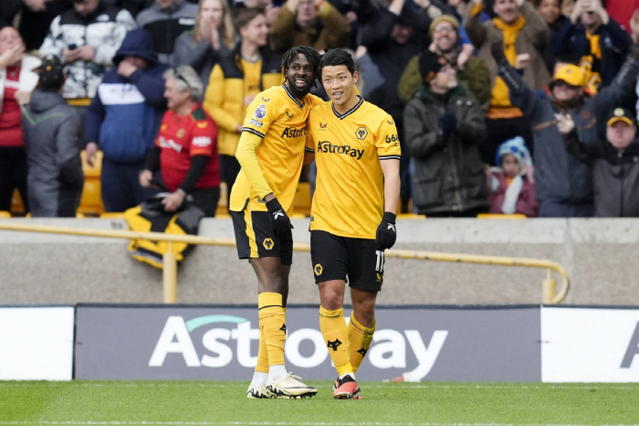 HERE WE GO level reporter revealed! Korean man Hwang Hee-chan is on alert again and Son Heung-min remains without benefiting from the transfer, but the club is reluctant to transfer on loan
