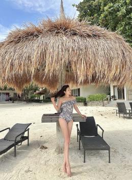 Hyun Young Successfully Loses 4.5kg in One Month...Supermodel's Body Return! I'll do it if I do it!