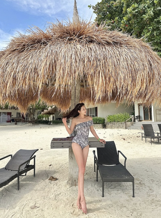 Hyun Young Successfully Loses 4.5kg in One Month...Supermodel's Body Return! I'll do it if I do it!
