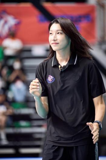 Kim Yeon-kyung, who returned as a new coach, will face off against the founding team and her old team