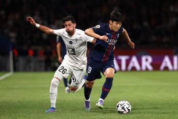 Lee Kang-in, who is rumored to be a transfer, will play in 3 consecutive games as a substitute  100% pass success rate, PSG has 10 new wins, 2 consecutive wins,  the lead